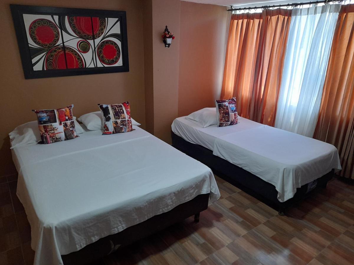 Hotel Villa Mar Centro ซันตามาร์ตา ภายนอก รูปภาพ